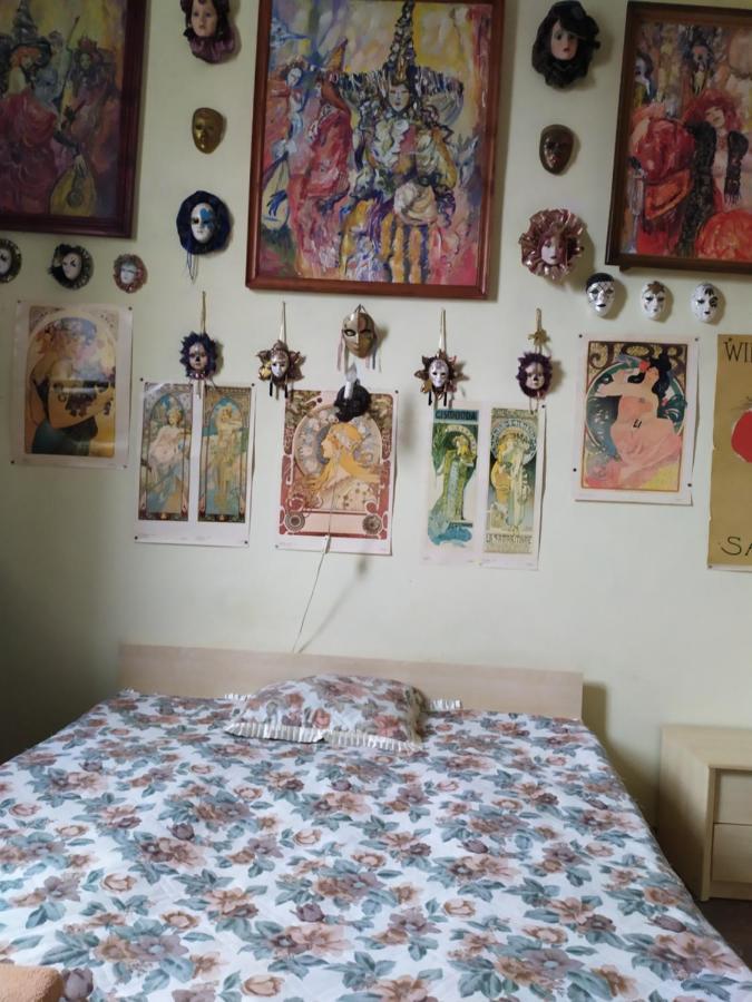 ホテル Vilni Kimnaty ムカチェヴォ エクステリア 写真